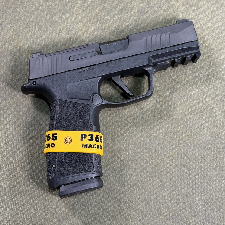 Sig Sauer P365 XMacro 9mm - USED